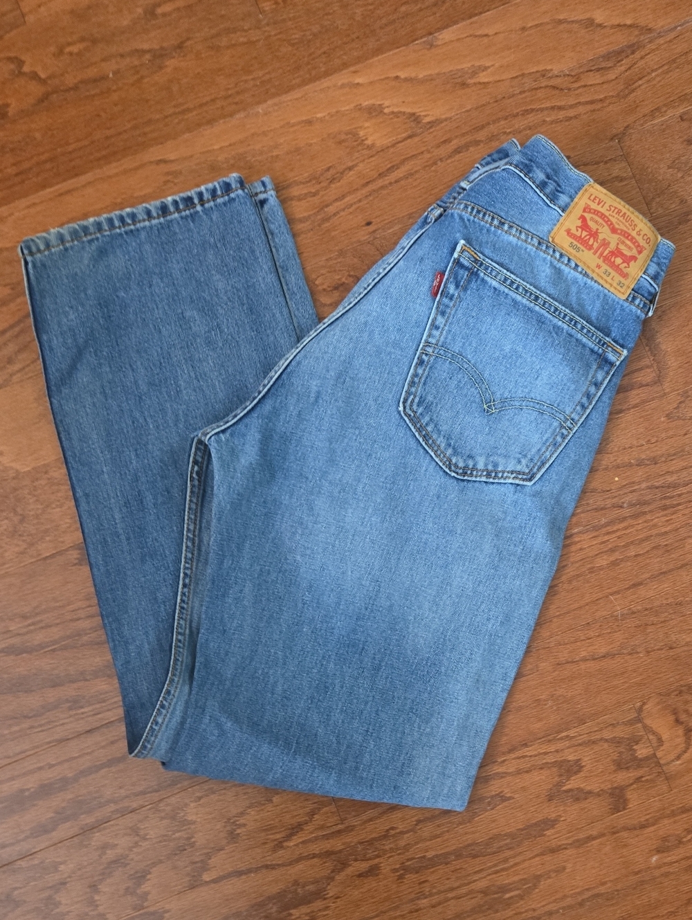 Levi's Men's 505 Medium Blue Straight Leg Jeans 33x32